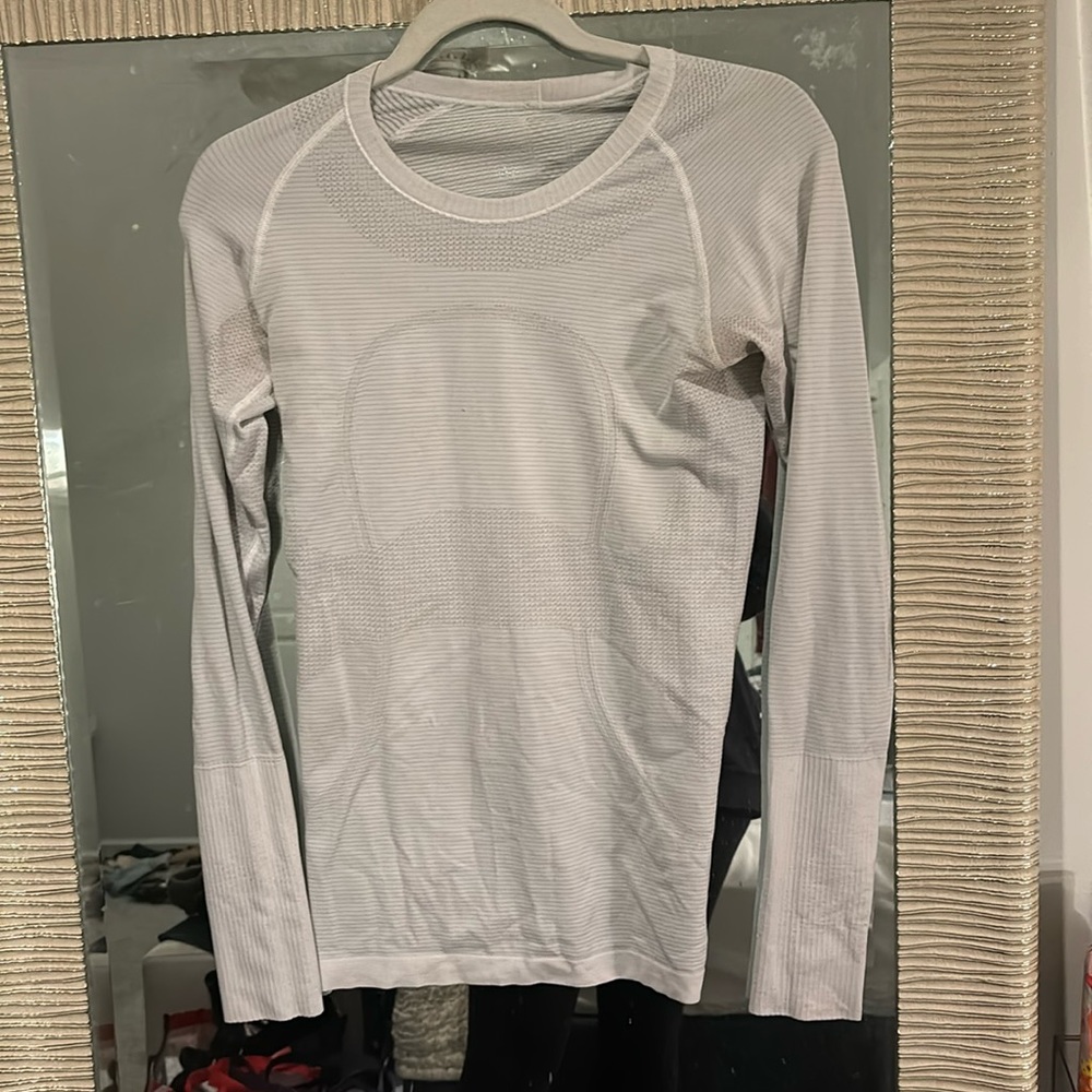 Lululemon Swiftly